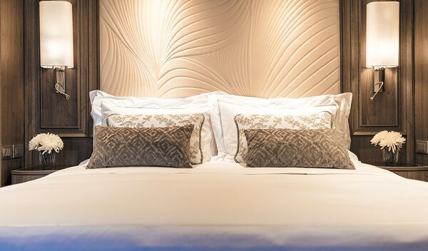 Regent Seven Seas Cruises Seven Seas Seven Seas Grandeur Serenity Suite 2.jpeg